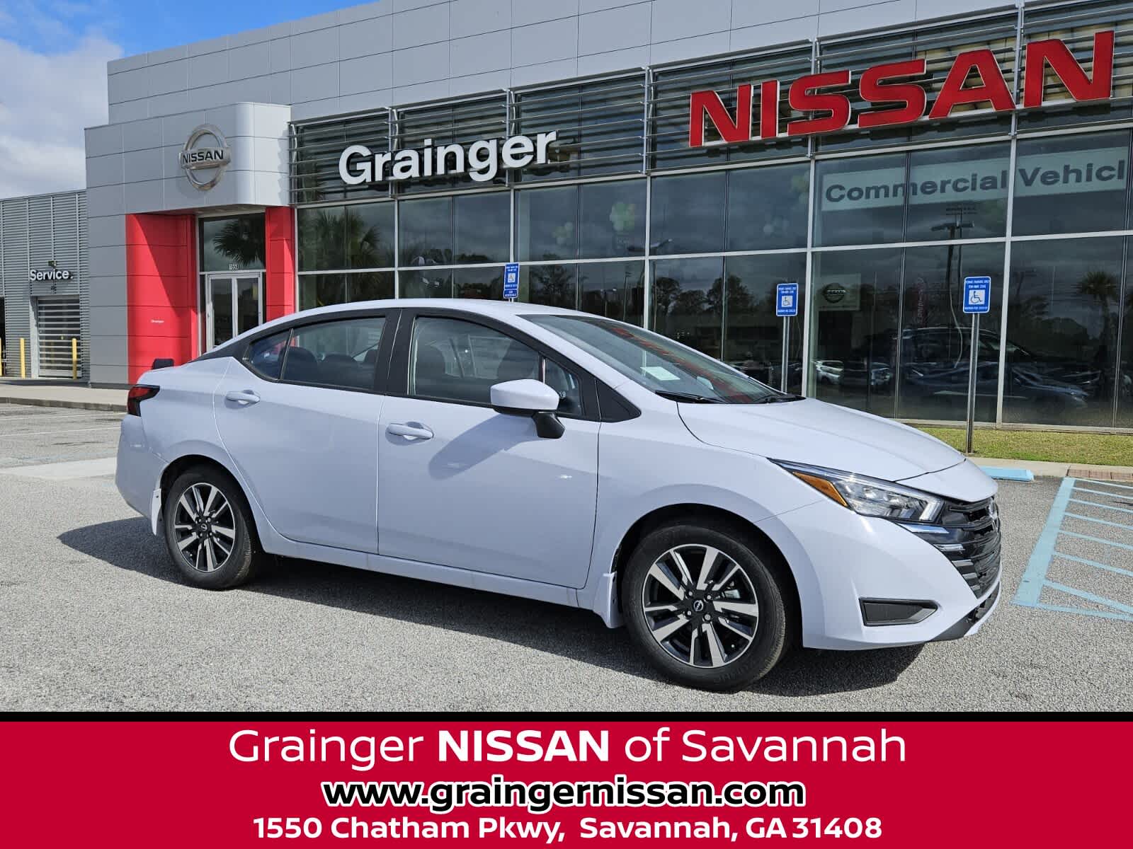 2025 Nissan Versa 1.6 SV CVT's photo