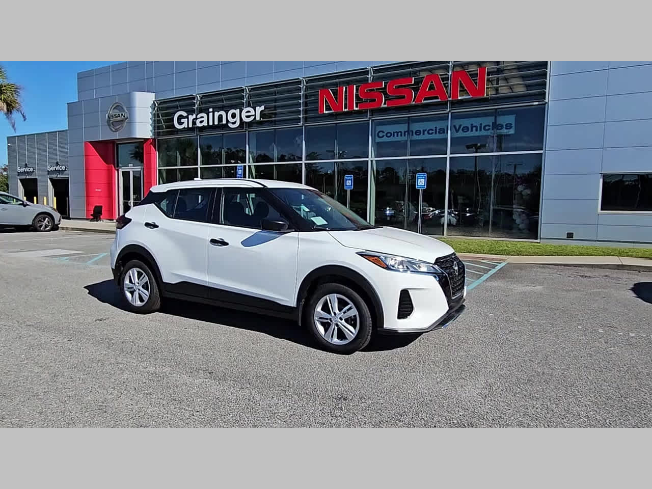 2025 Nissan KICKS PLAY Base - Photo 16