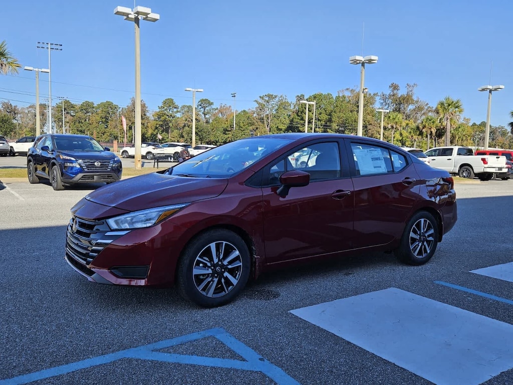 New 2025 Nissan Versa 1.6 SV Sedan