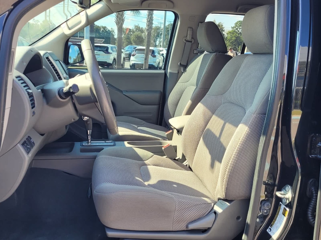 Used 2019 Nissan Frontier SV Truck Crew Cab