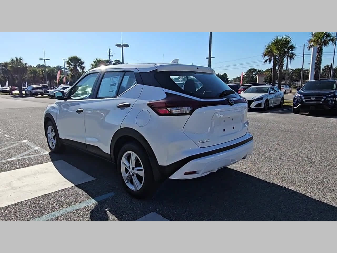 2025 Nissan KICKS PLAY Base - Photo 27