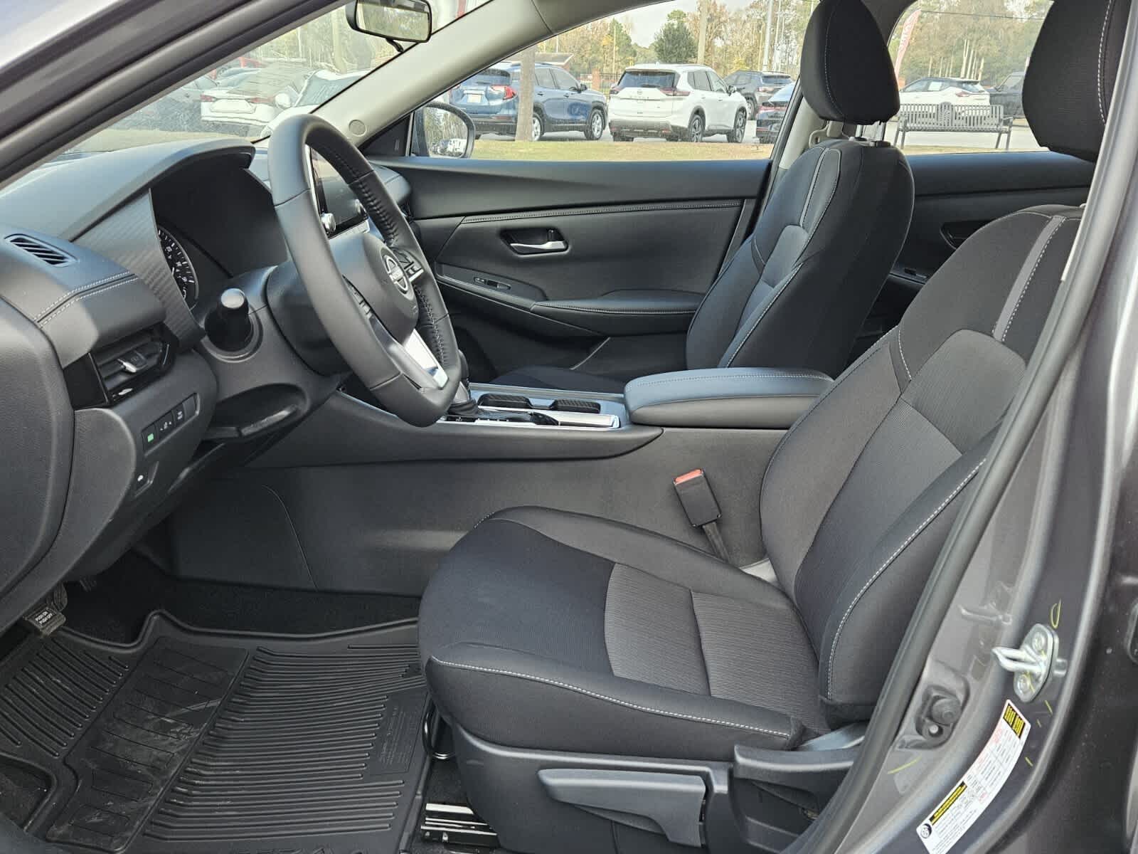 2025 Nissan Sentra SV photo 3