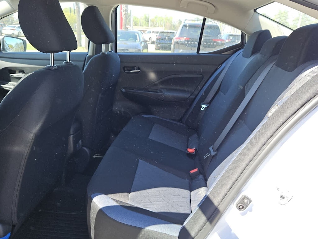 New 2025 Nissan Versa 1.6 SV Sedan