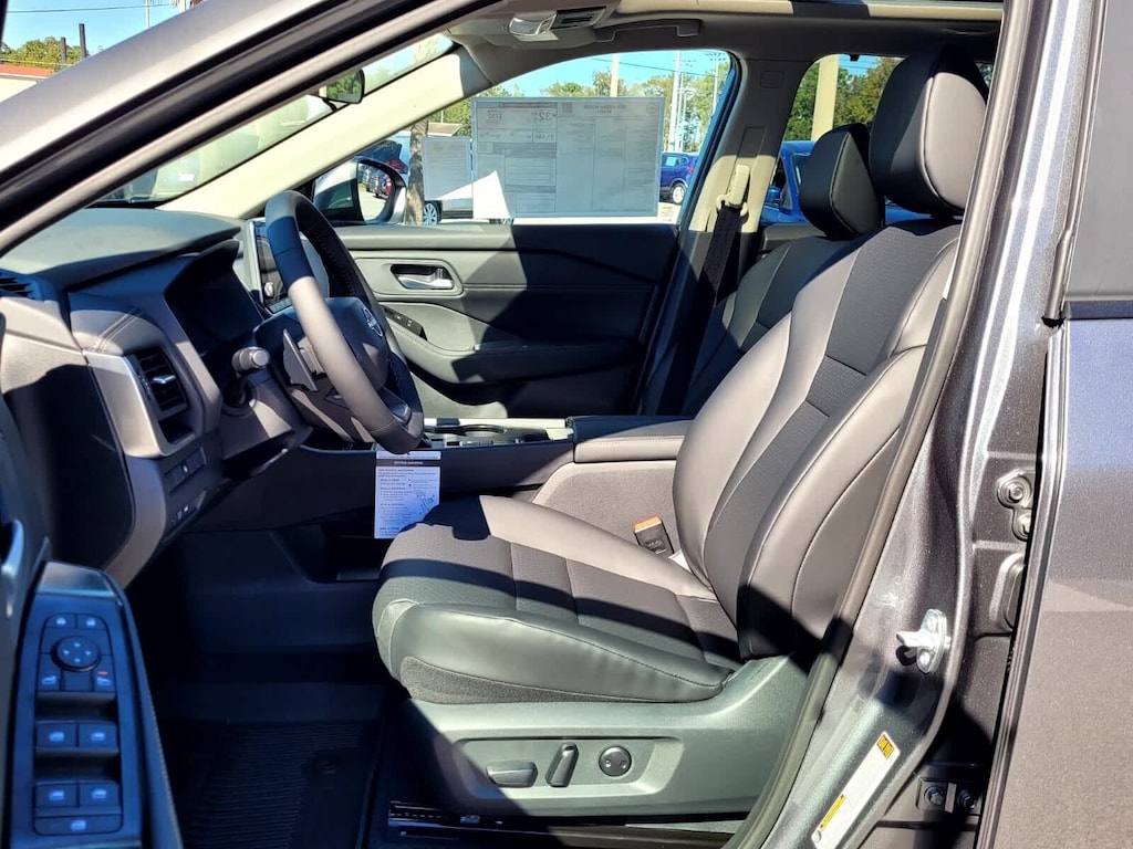 New 2026 Nissan Rogue SV SUV