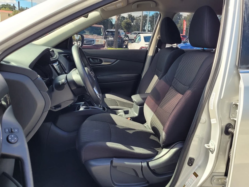 Used 2019 Nissan Rogue S SUV