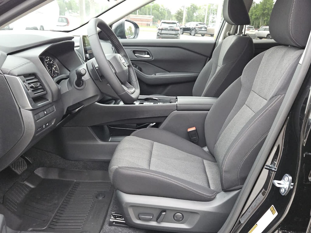 New 2026 Nissan Rogue SV SUV