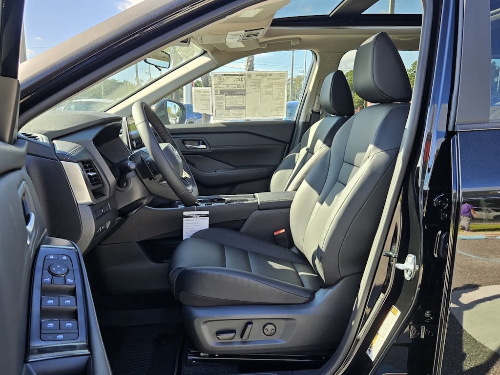 New 2026 Nissan Rogue SV SUV