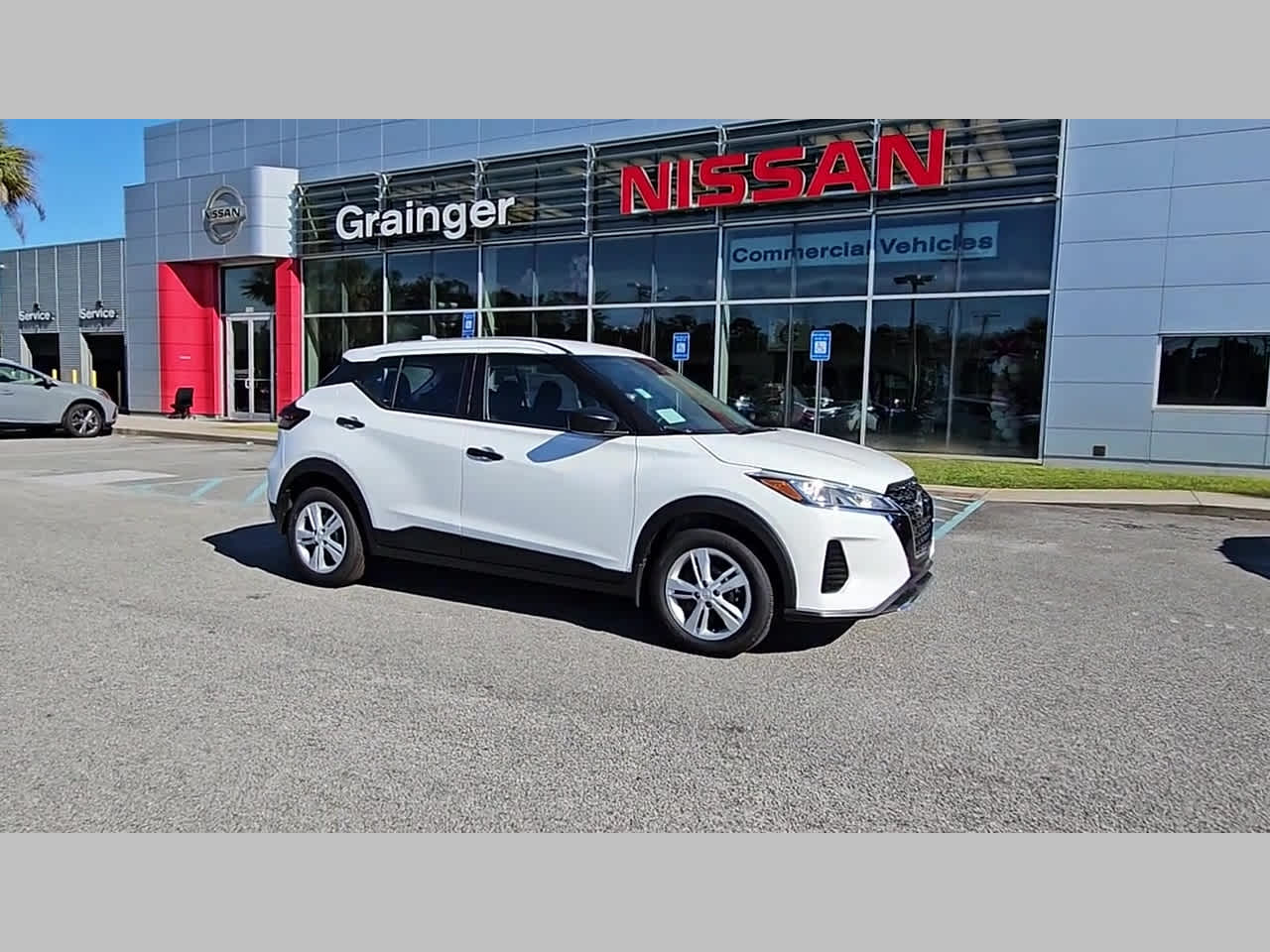 2025 Nissan KICKS PLAY Base - Photo 34