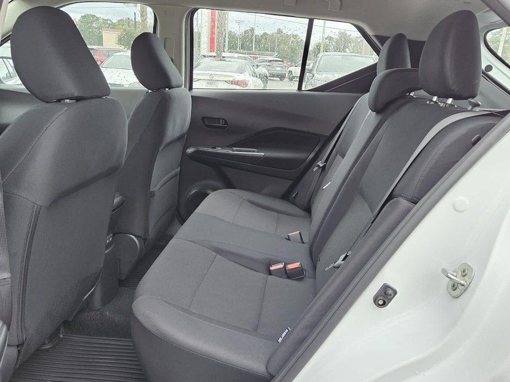 New 2025 Nissan Kicks Play S SUV