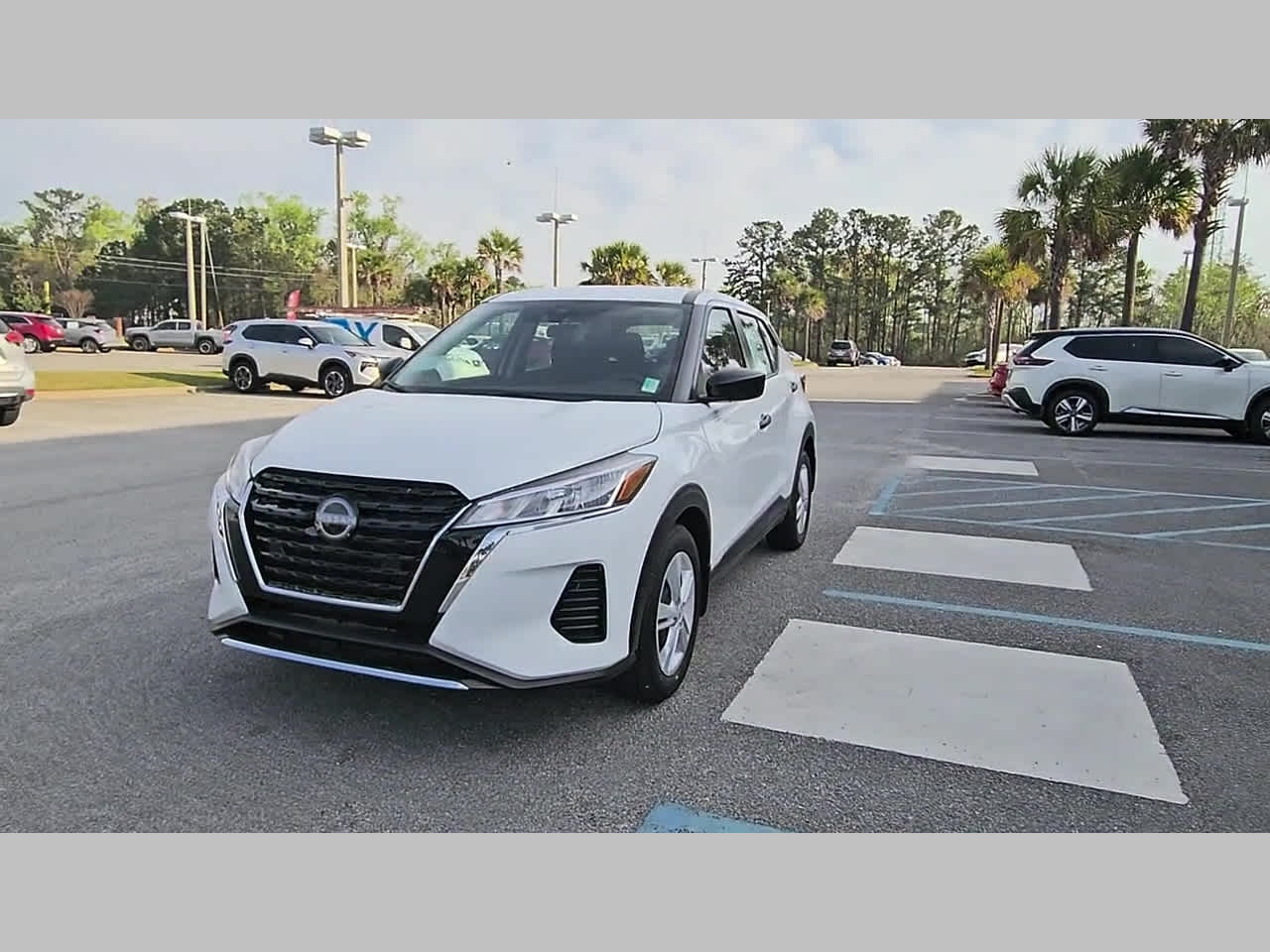 2025 Nissan KICKS PLAY Base - Photo 20