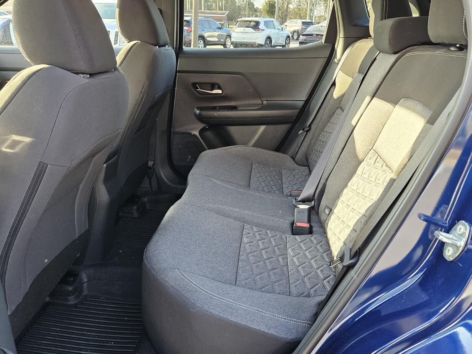 2025 Nissan Kicks SV photo 4