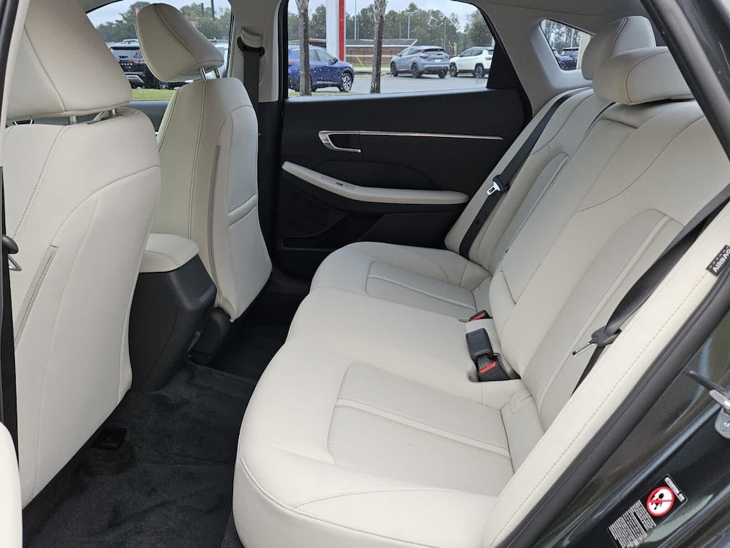 Used 2023 Hyundai Sonata SEL Sedan