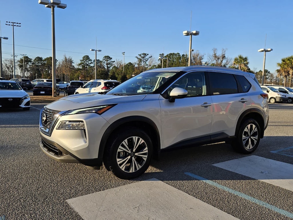 Used 2022 Nissan Rogue SV SUV