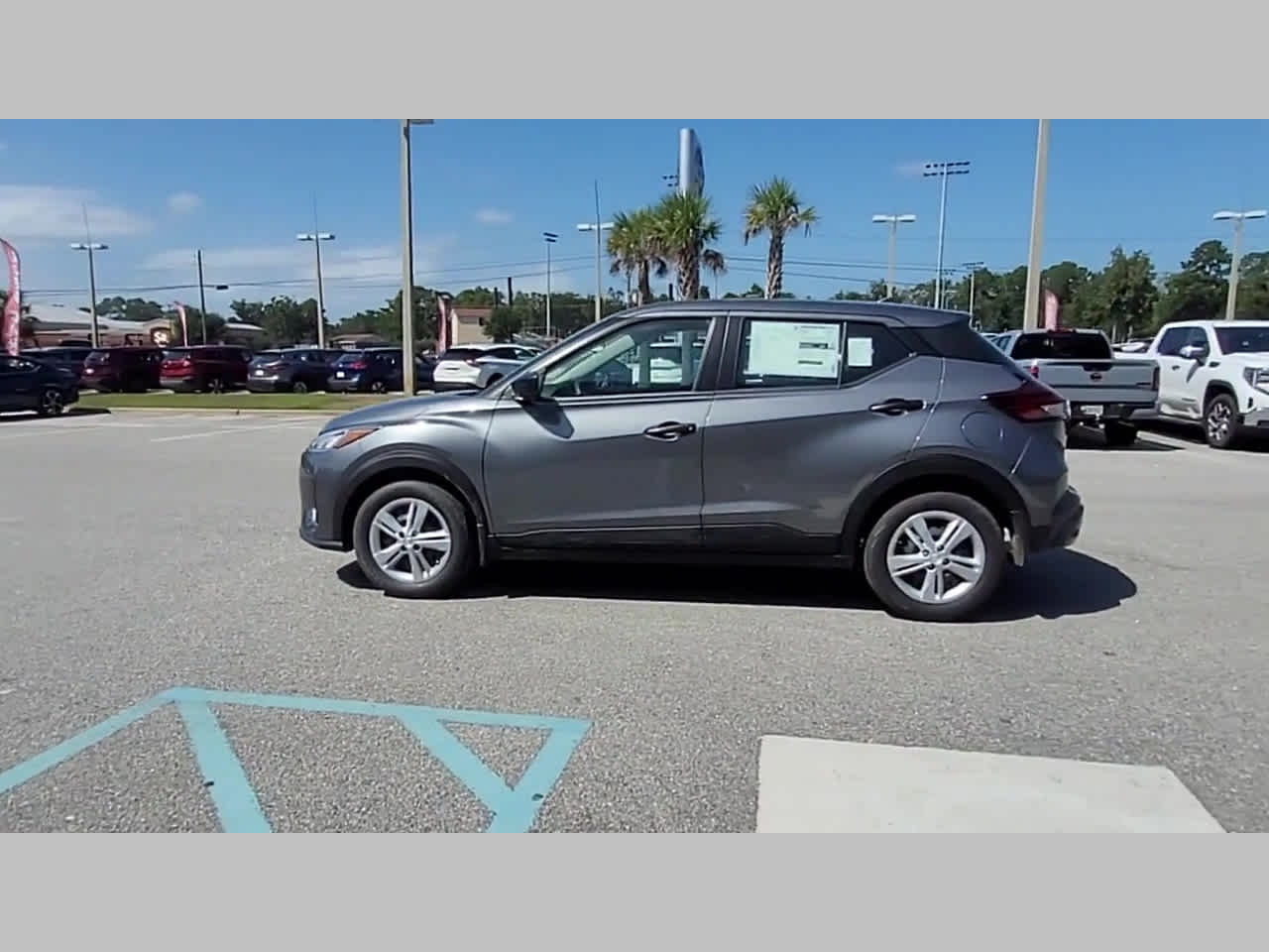 2025 Nissan KICKS PLAY Base - Photo 22