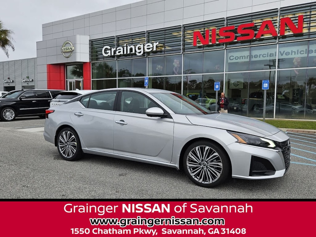 Used 2023 Nissan Altima 2.5 SL Sedan