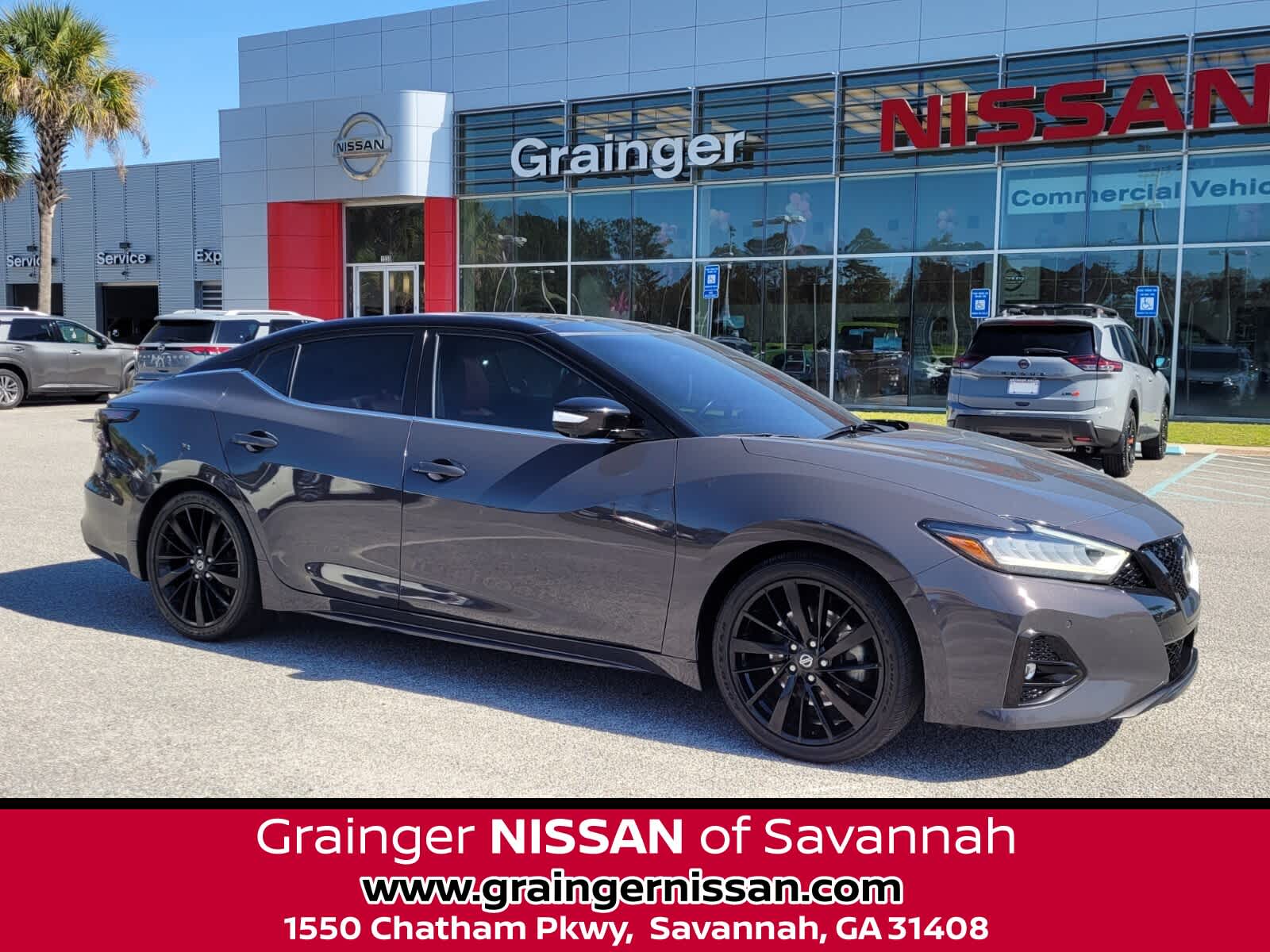 2021 Nissan Maxima Platinum's photo