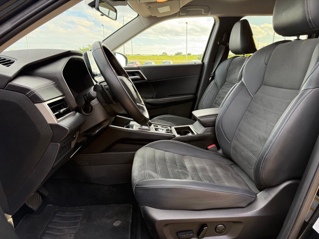 Certified 2024 Mitsubishi Outlander SE SUV