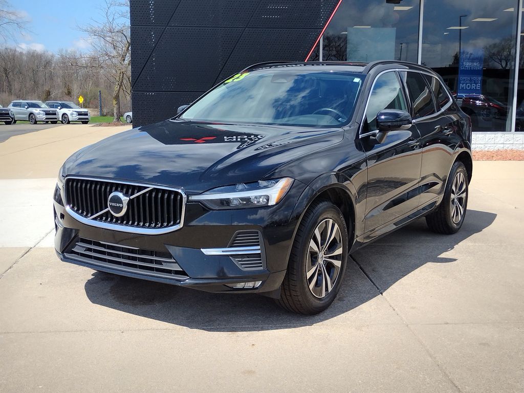 2023 Volvo XC60 B5 Core AWD's photo