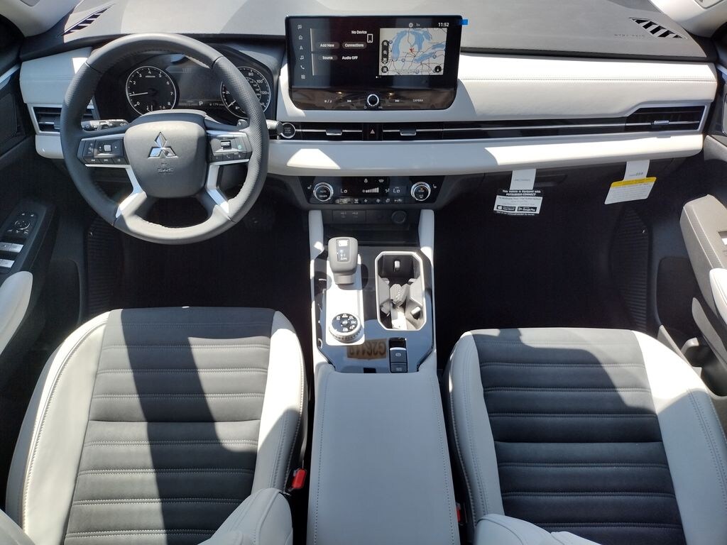 New 2026 Mitsubishi Outlander SE SUV