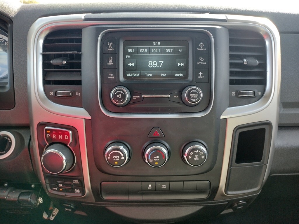 2019 Ram 1500 Classic SLT photo 3