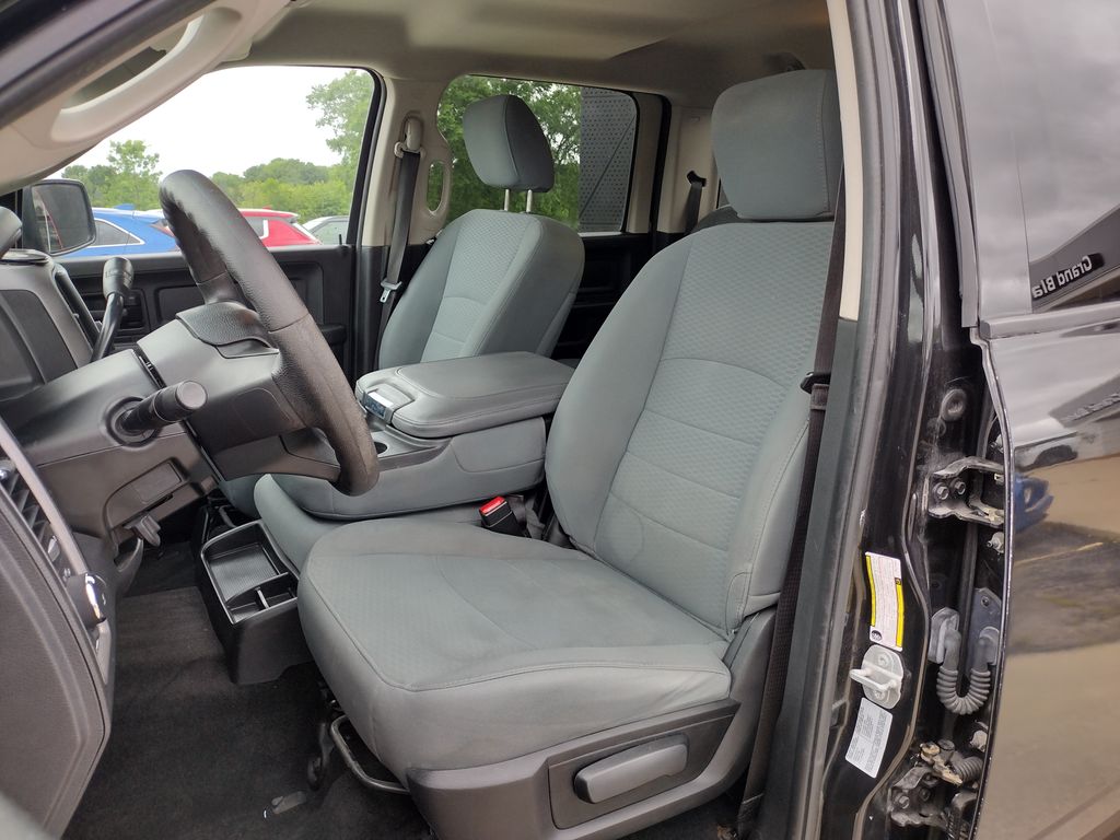 Used 2017 RAM Ram 1500 ST with VIN 3C6RR7KT2HG774231 for sale in Grand Blanc Township, MI