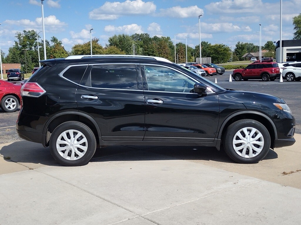 2016 Nissan Rogue S photo 4