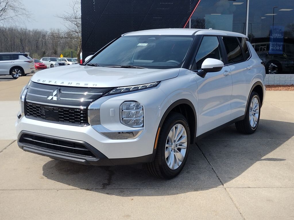 New 2026 Mitsubishi Outlander ES SUV