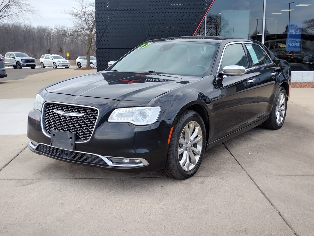 2017 Chrysler 300 C
