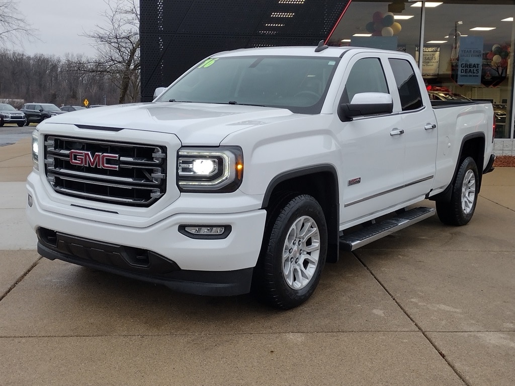 2016 GMC Sierra 1500 SLE's photo