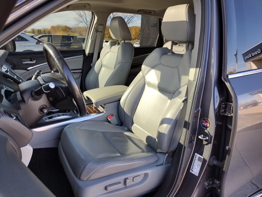 2017 Acura MDX SH-AWD Technology photo 2