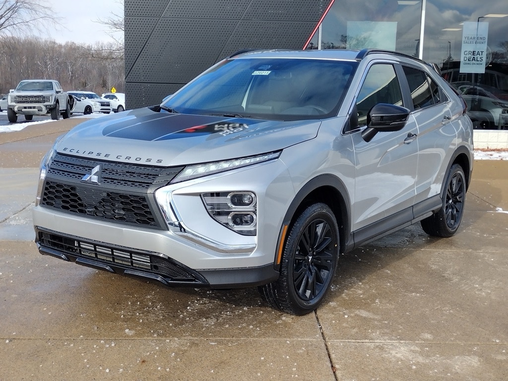 2026 Mitsubishi Eclipse Cross Black Edition's photo