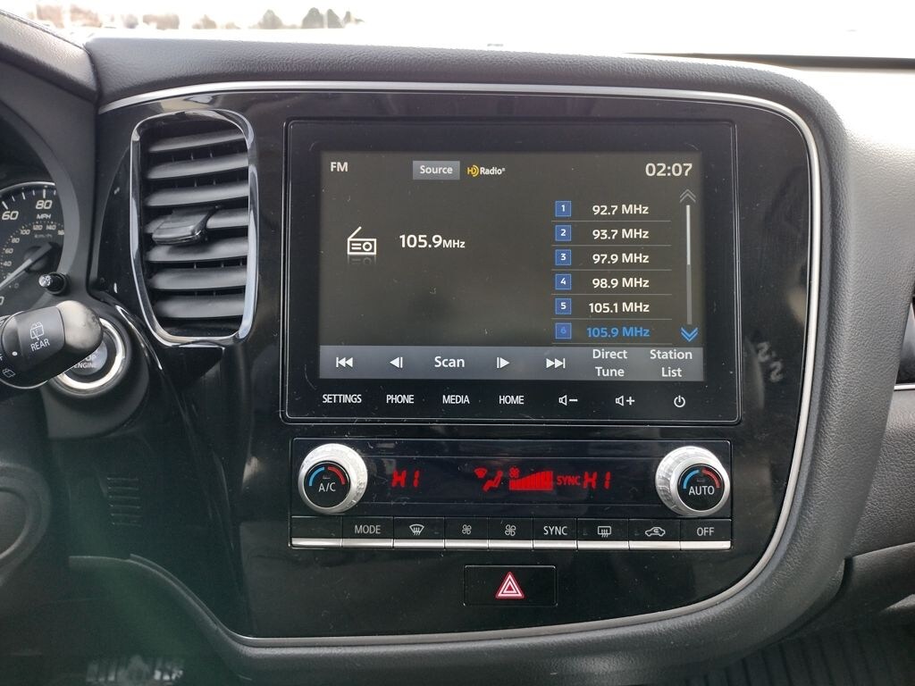 Used 2020 Mitsubishi Outlander SE CUV