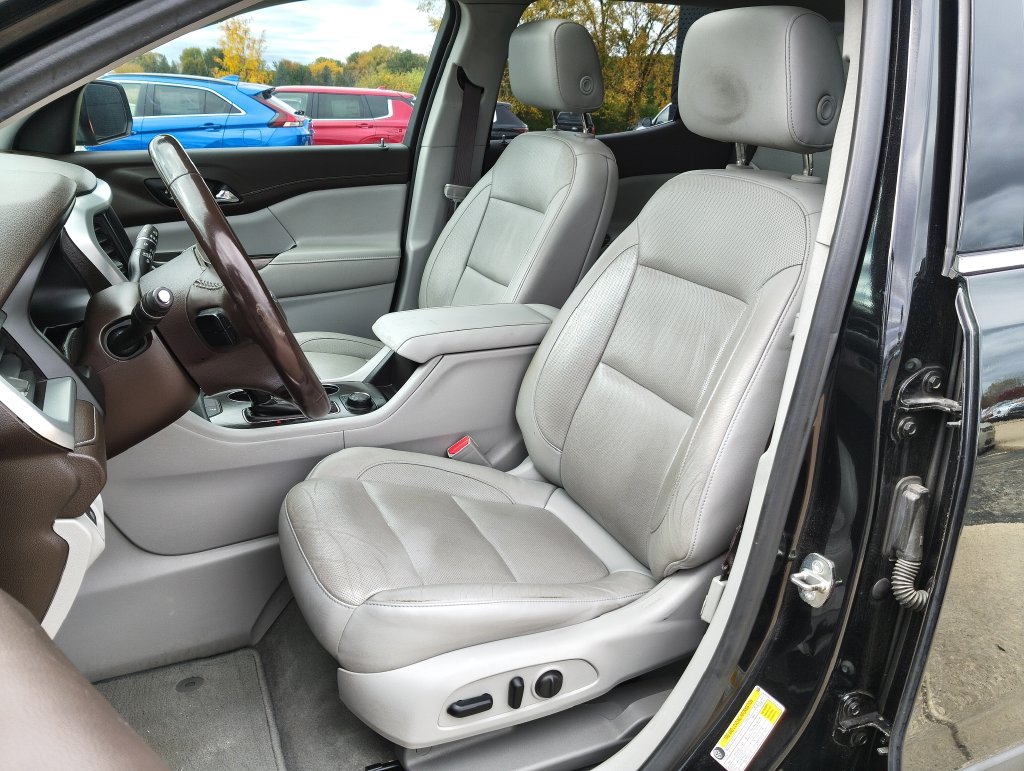 Used 2019 GMC Acadia SLT-2 with VIN 1GKKNWLS7KZ147994 for sale in Grand Blanc Township, MI