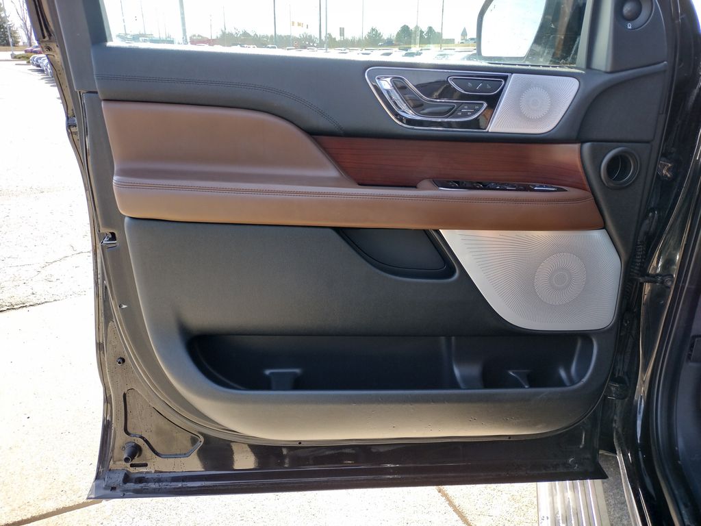 2022 Lincoln Navigator Reserve - Photo 26