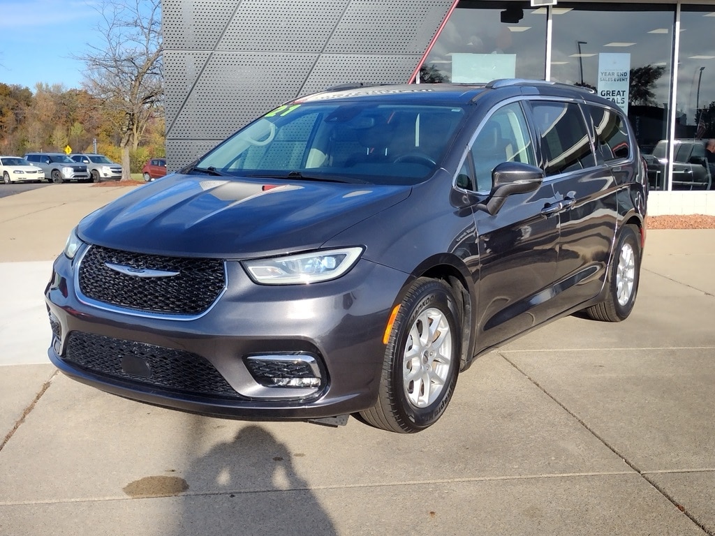 Certified 2021 Chrysler Pacifica Touring L Van Passenger Van