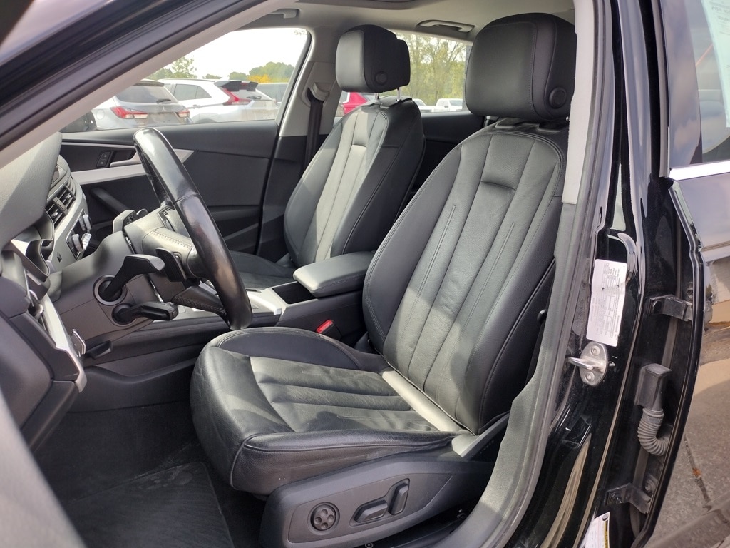 Used 2017 Audi A4 Premium with VIN WAUANAF43HN065166 for sale in Grand Blanc Township, MI