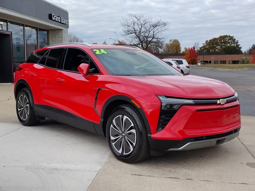 2024 Chevrolet Blazer EV photo 3