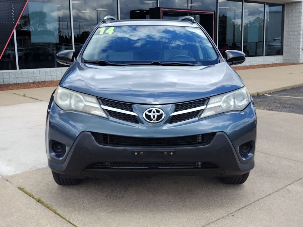 Used 2014 Toyota RAV4 LE with VIN JTMBFREV2ED064475 for sale in Grand Blanc Township, MI