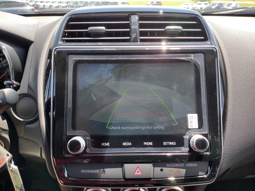 2025 Mitsubishi Outlander Sport LE photo 4