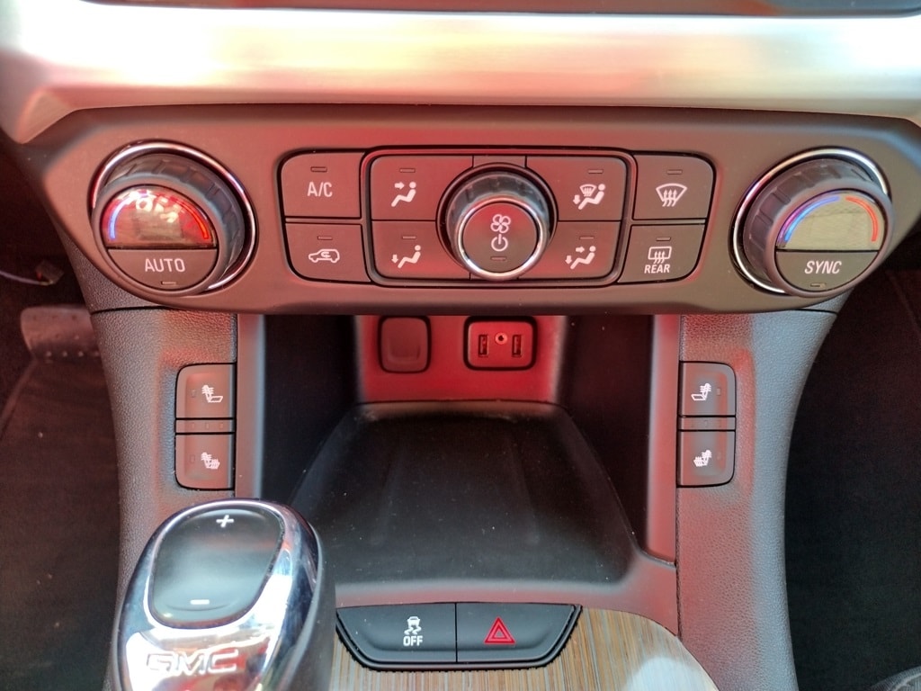 Used 2018 GMC Acadia SLE-2 SUV