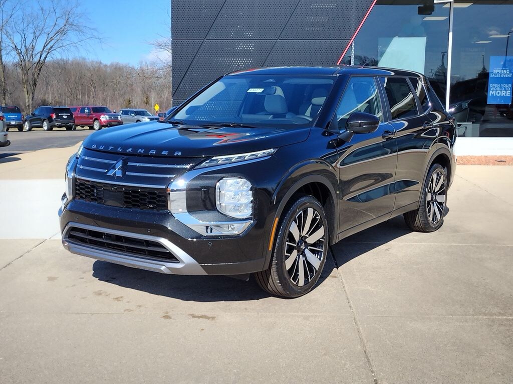 New 2026 Mitsubishi Outlander SE SUV