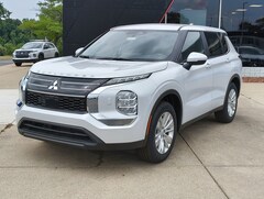 2026 Mitsubishi Outlander ES SUV