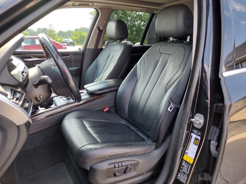 Used 2015 BMW X5 xDrive35i with VIN 5UXKR0C58F0K56898 for sale in Grand Blanc Township, MI