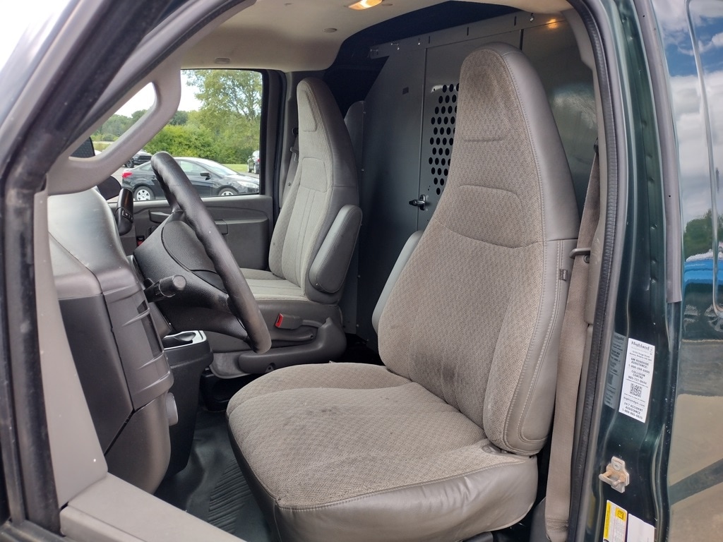 Used 2016 Chevrolet Express Cargo Work Van with VIN 1GCWGAFF9G1291500 for sale in Grand Blanc Township, MI
