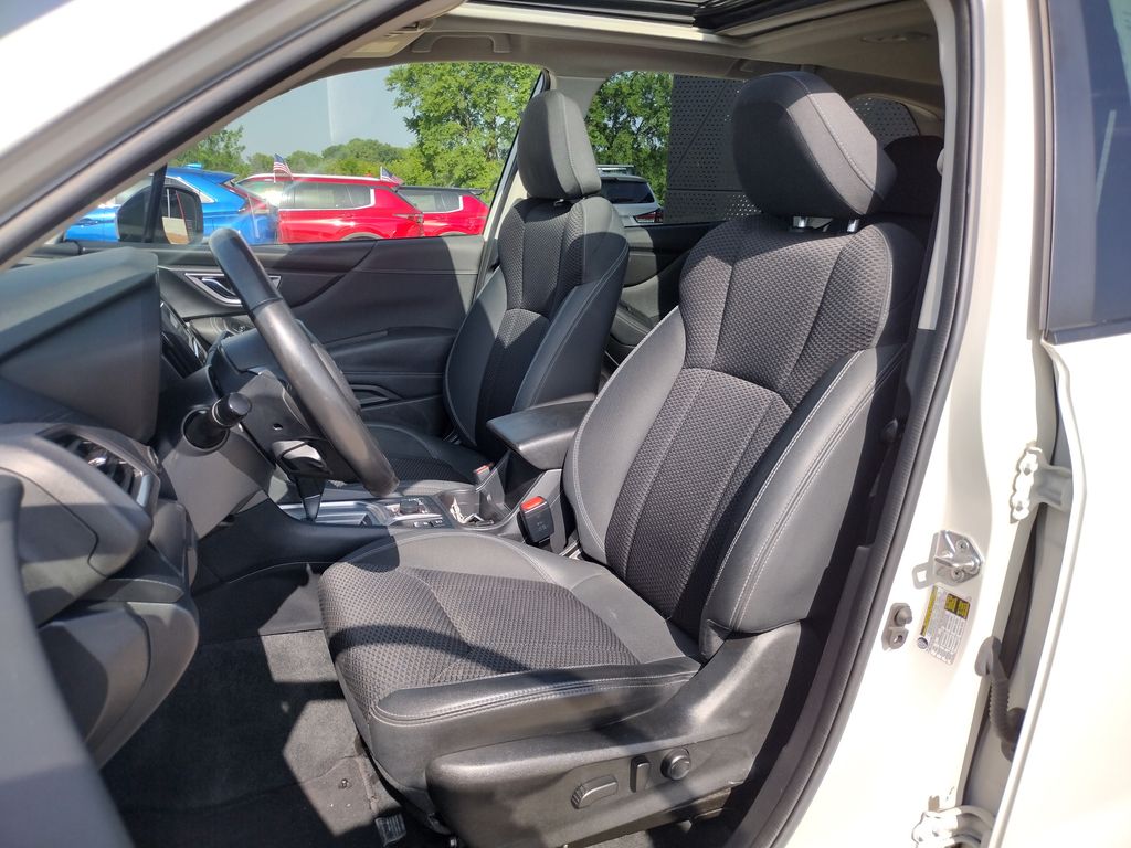 Used 2022 Subaru Forester Premium with VIN JF2SKAEC2NH513787 for sale in Grand Blanc Township, MI