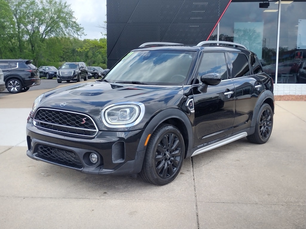 2021 MINI Countryman S's photo