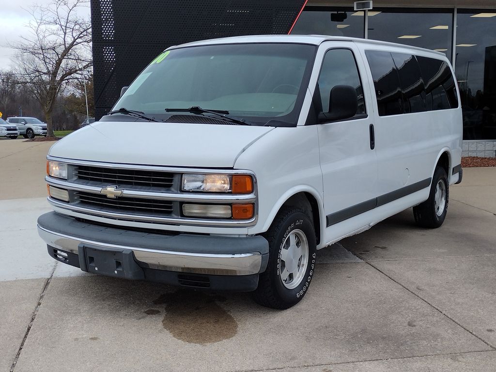 2000 Chevrolet Express Base