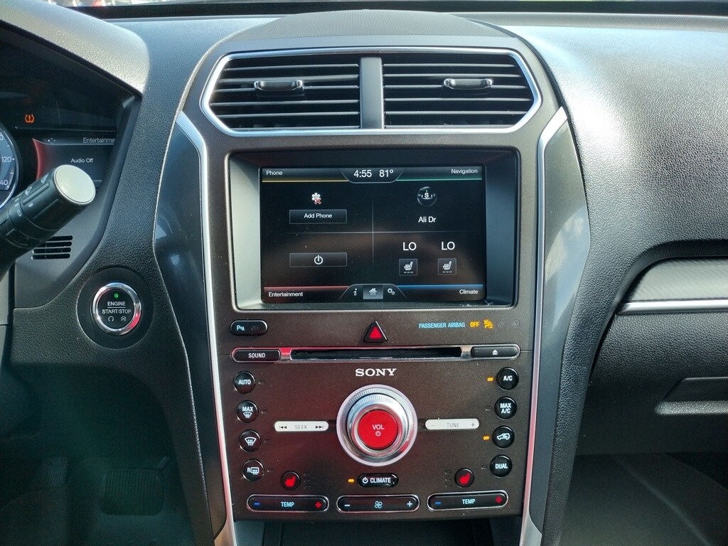 2016 Ford Explorer Sport photo 2