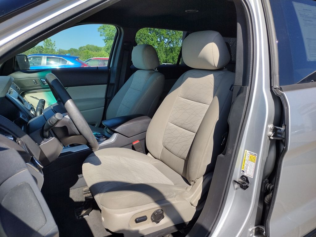 Used 2013 Ford Explorer Base with VIN 1FM5K8B82DGA78905 for sale in Grand Blanc Township, MI