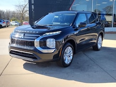 2026 Mitsubishi Outlander ES SUV
